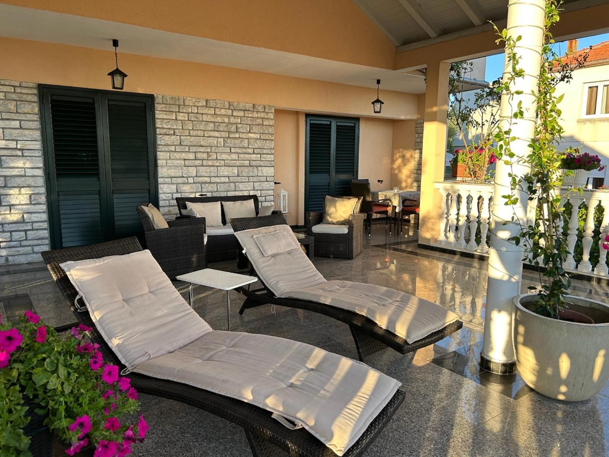 Holiday Home Villa Romantica Sveti Filip i Jakov Exterior foto