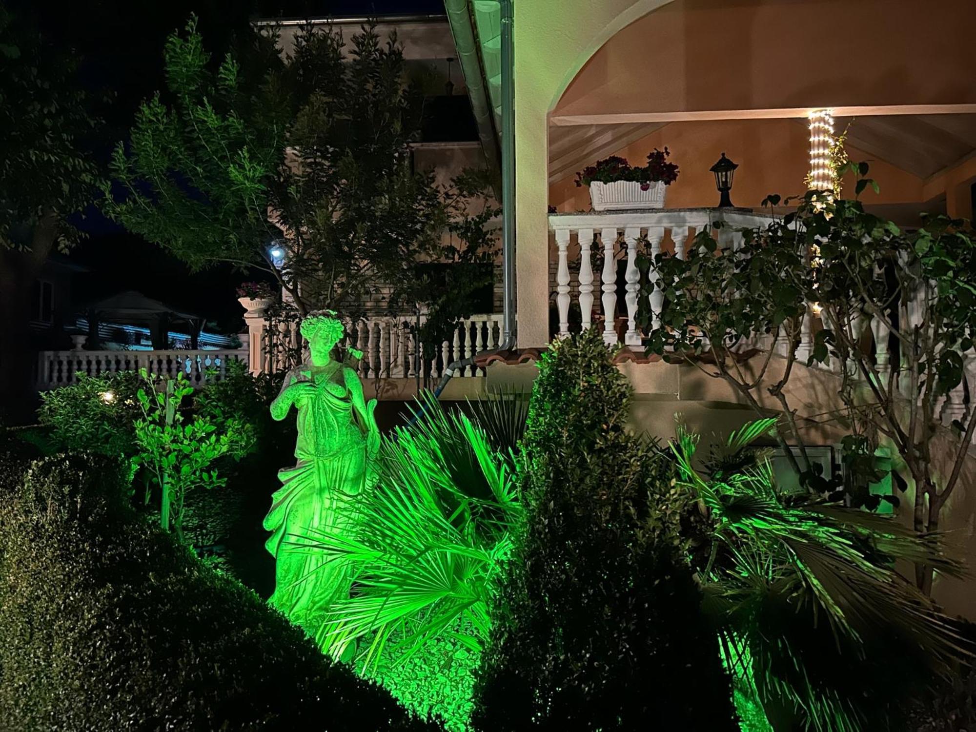 Holiday Home Villa Romantica Sveti Filip i Jakov Exterior foto
